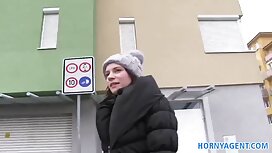 Cô làm fim sẽc việc  ...